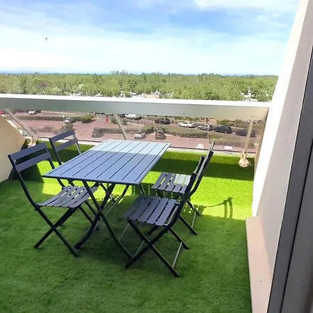 18, Heliopolis L Au Village Naturiste Апартаменты